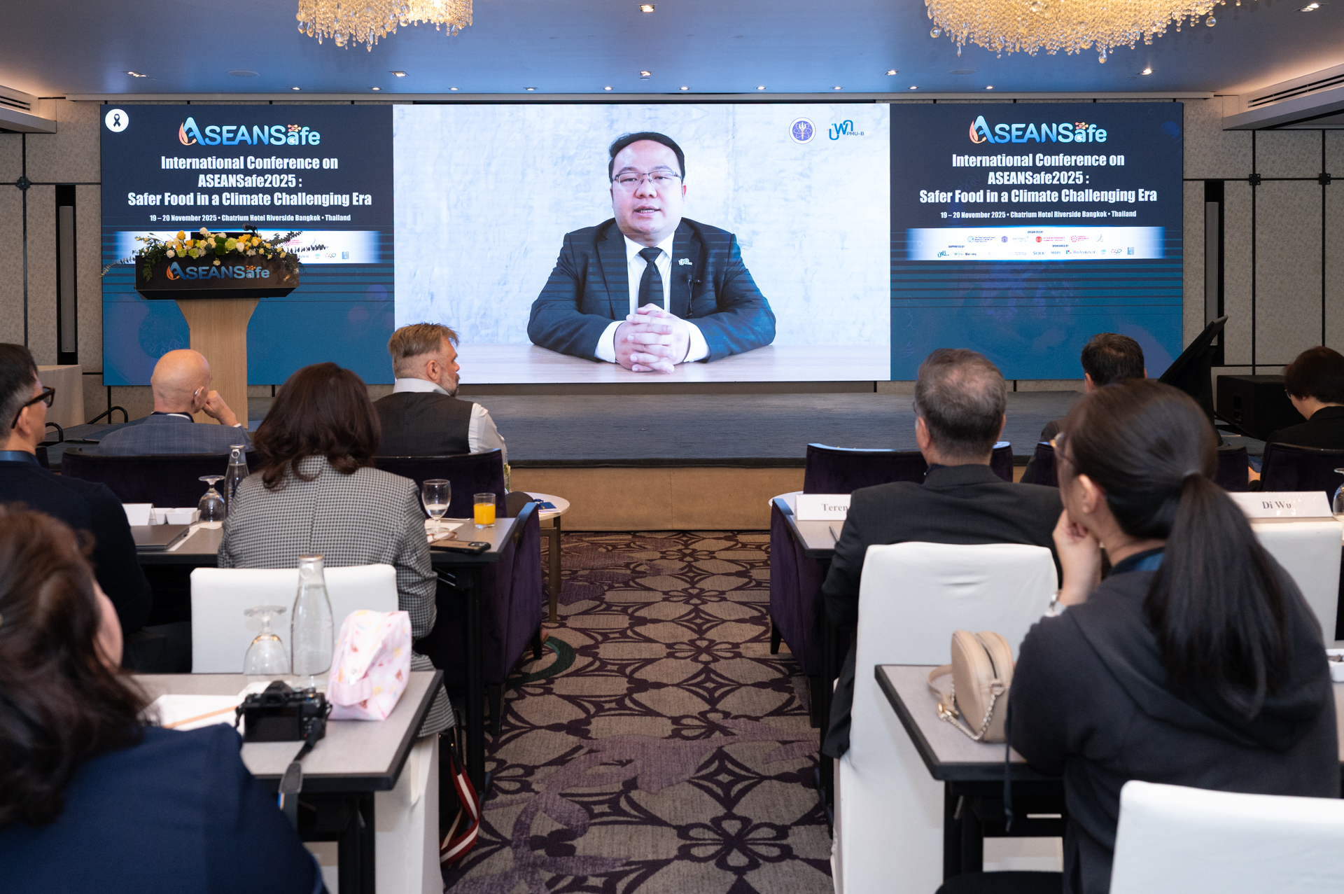 5ดร.ณิรวัฒน์ ธรรมจักร์ 1