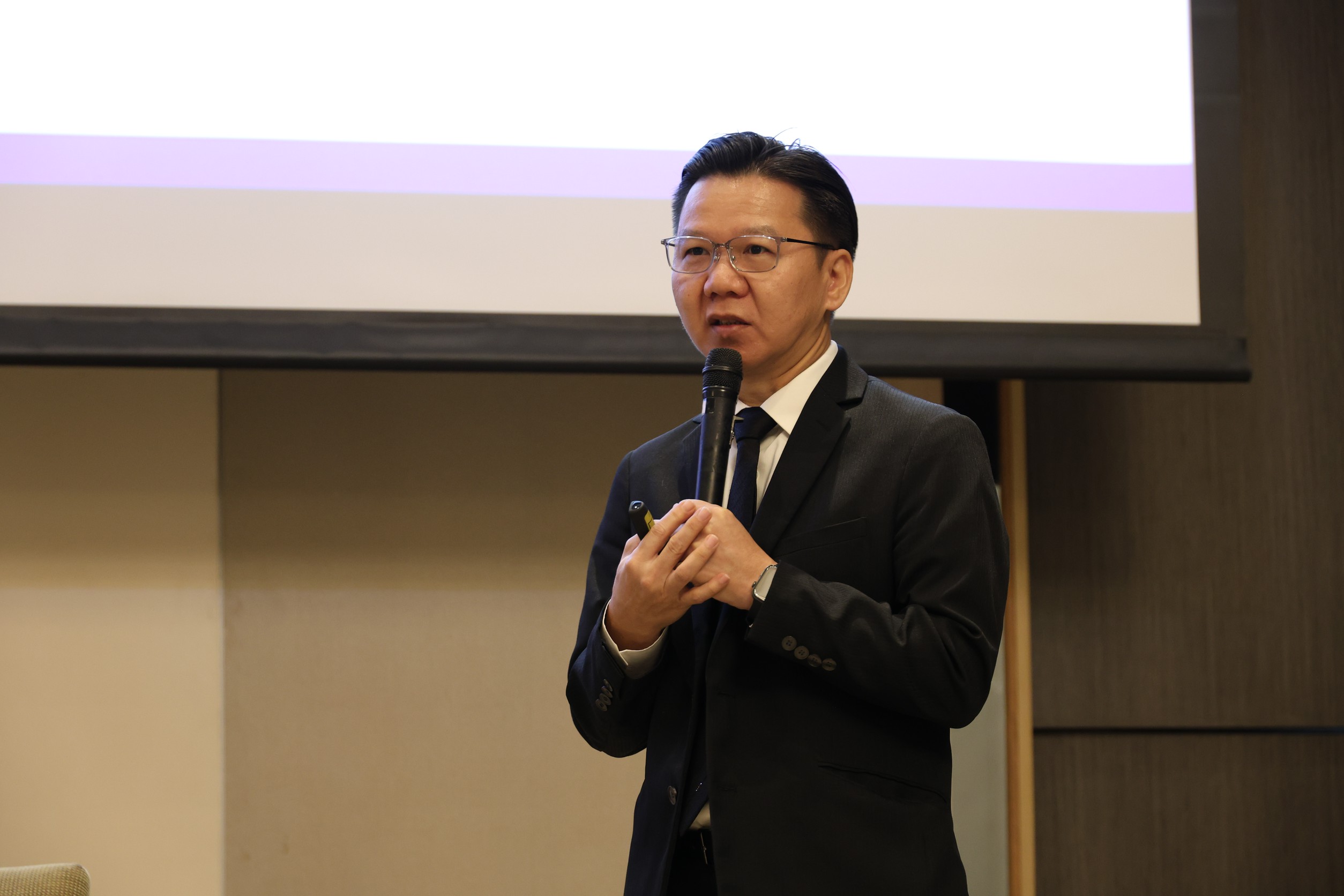 2 รองผอ.สกสว.2