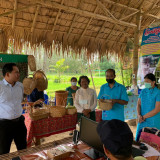 ดร.ลัทธจิตร มีรักษ์ ผู้ช่วยรัฐมนตรี อว. ลงพื้นที่วิสาหกิจชุม ... Image 3