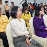 อว. ร่วมใจสืบสานประเพณีที่งดงามของไทย จัดพิธีสรงน้ำพระและรดน ... Image 15