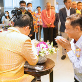 อว. ร่วมใจสืบสานประเพณีที่งดงามของไทย จัดพิธีสรงน้ำพระและรดน ... Image 22